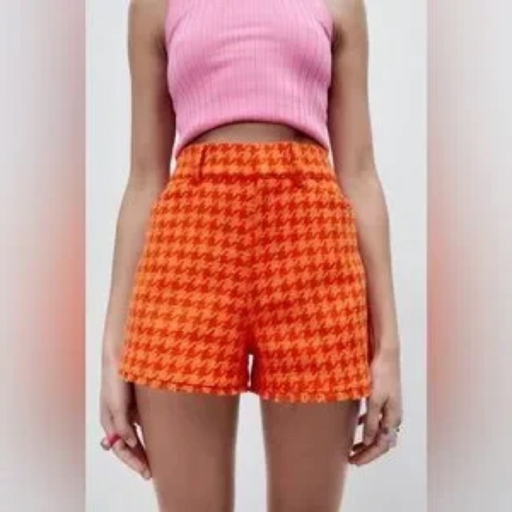 Zara Shorts and Sleeveless Turtleneck